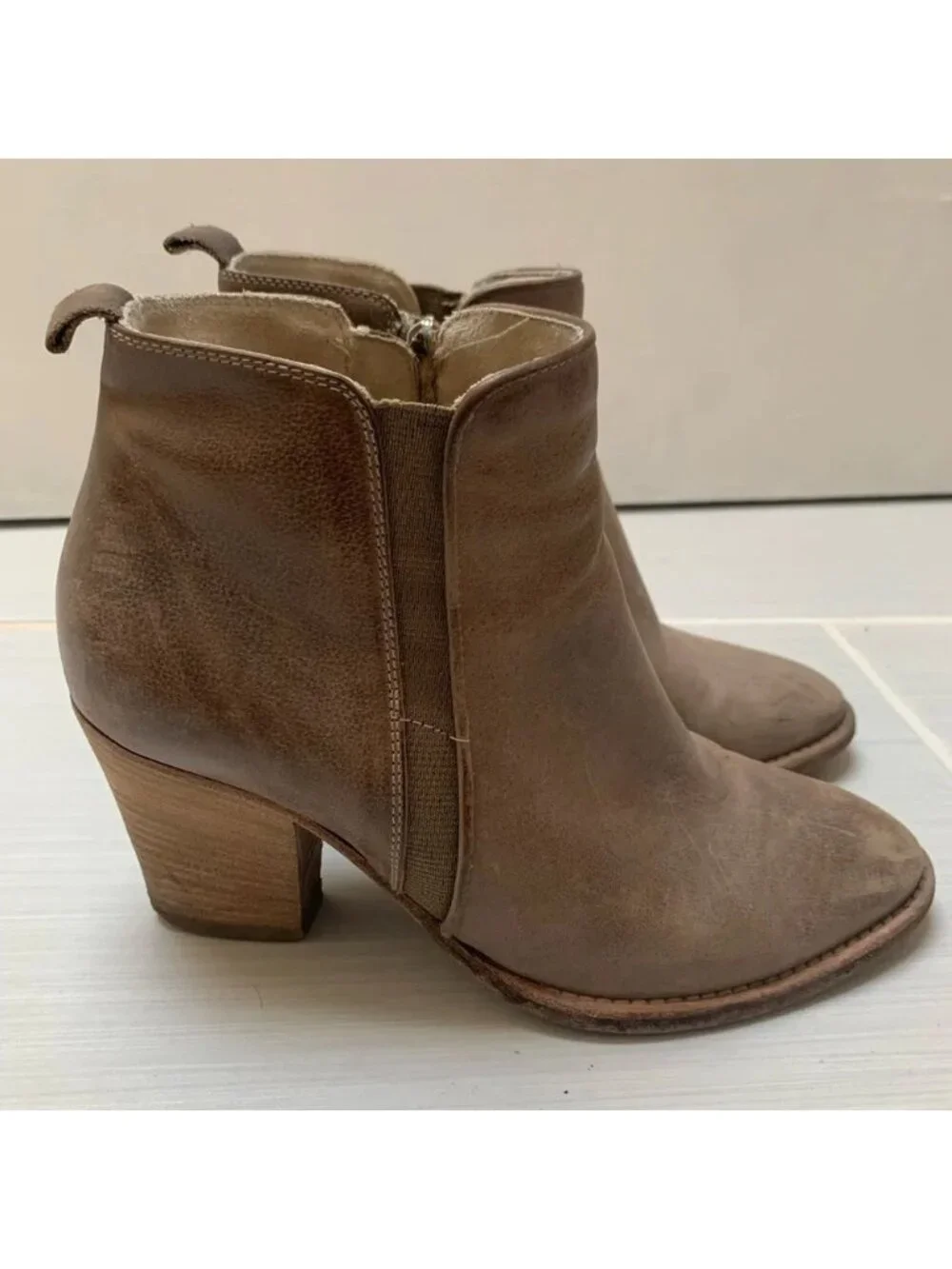 Aquatalia Leather  Tan Heeled Ankle Booties 6.5